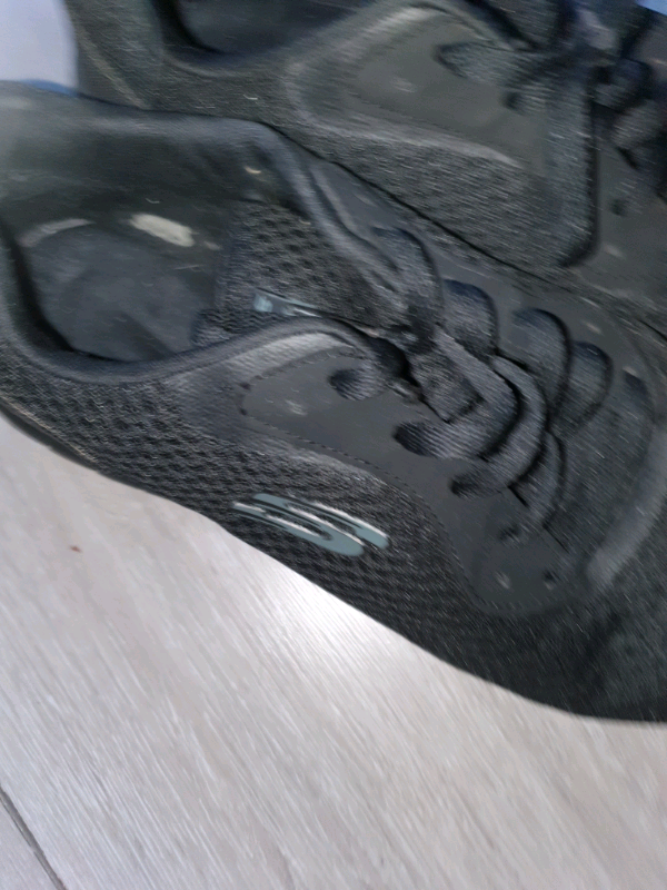 ladies sketchers size 8